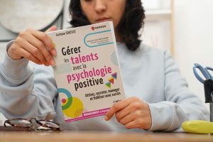 Lu pour vous « Gérer les talents avec la psychologie positive »